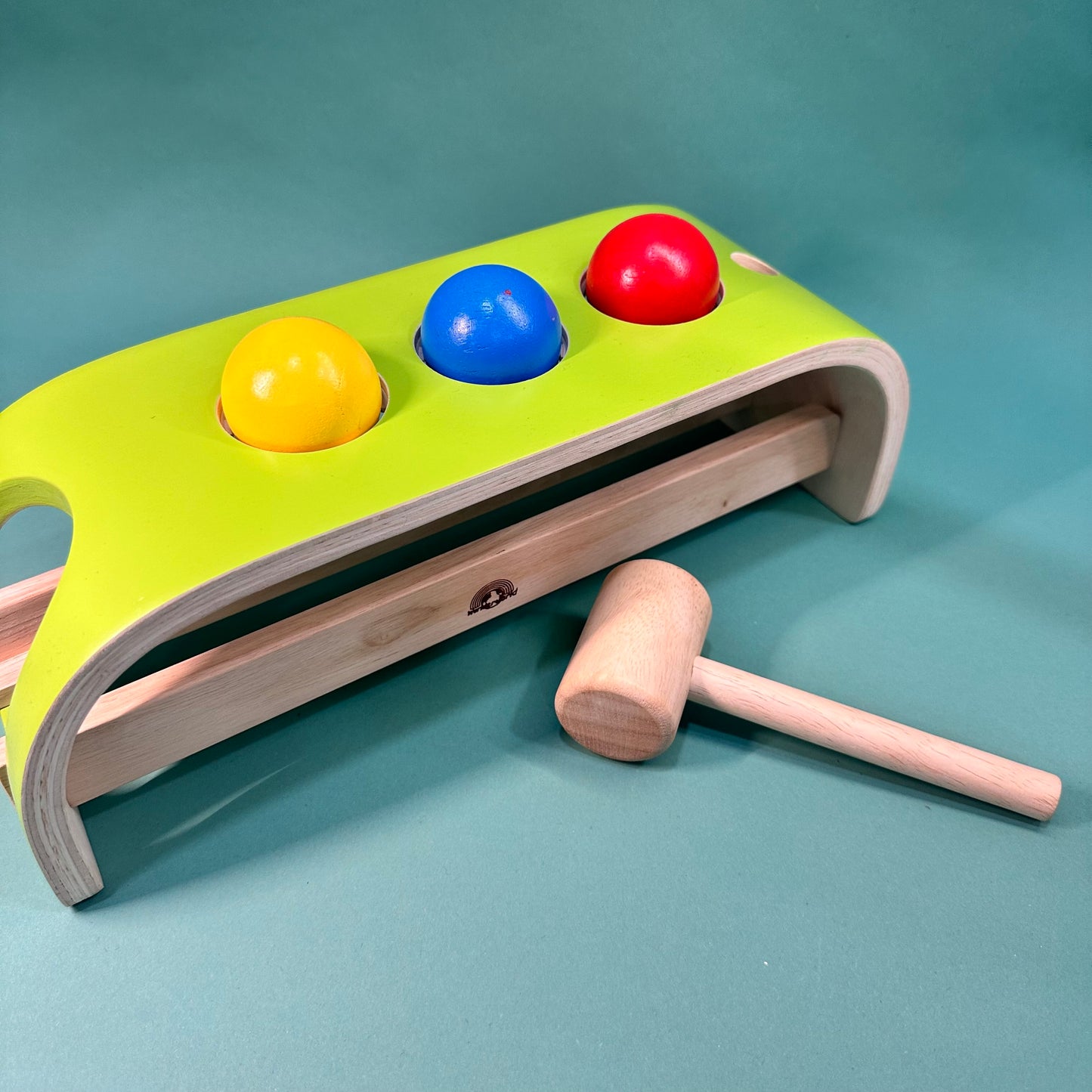 Hit and Roll ball