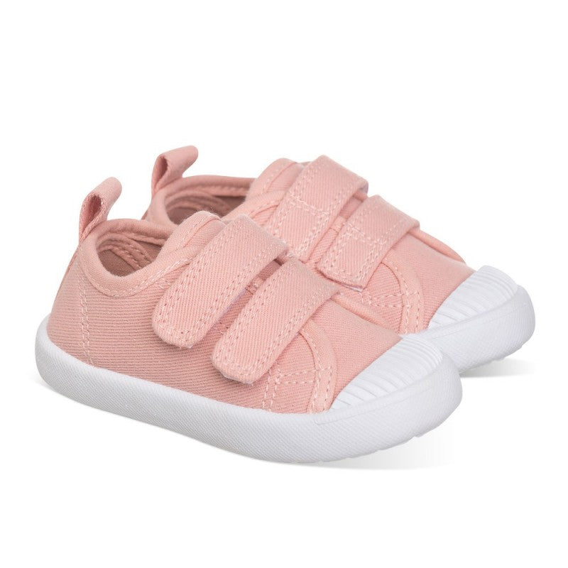 Canvas shoes