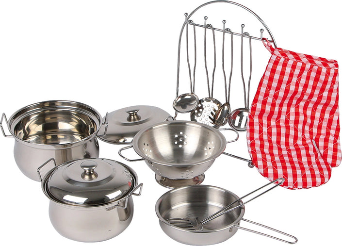 Set di pentole e utensili da cucina